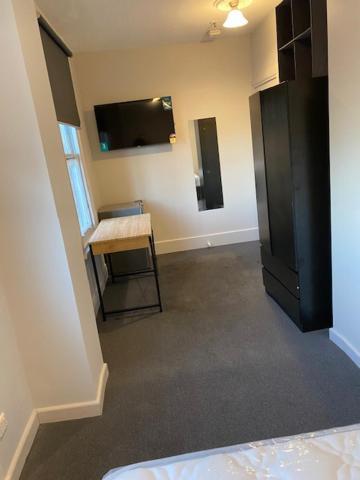 Double Room with Private Bathroom,1469727593:JPEG